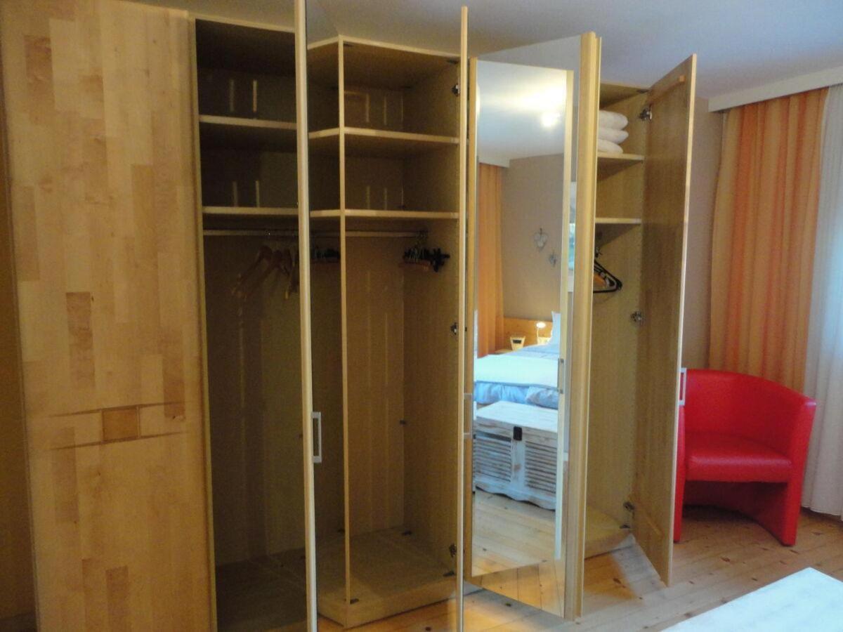 Apartment Bei Anna Schlitters Buitenkant foto