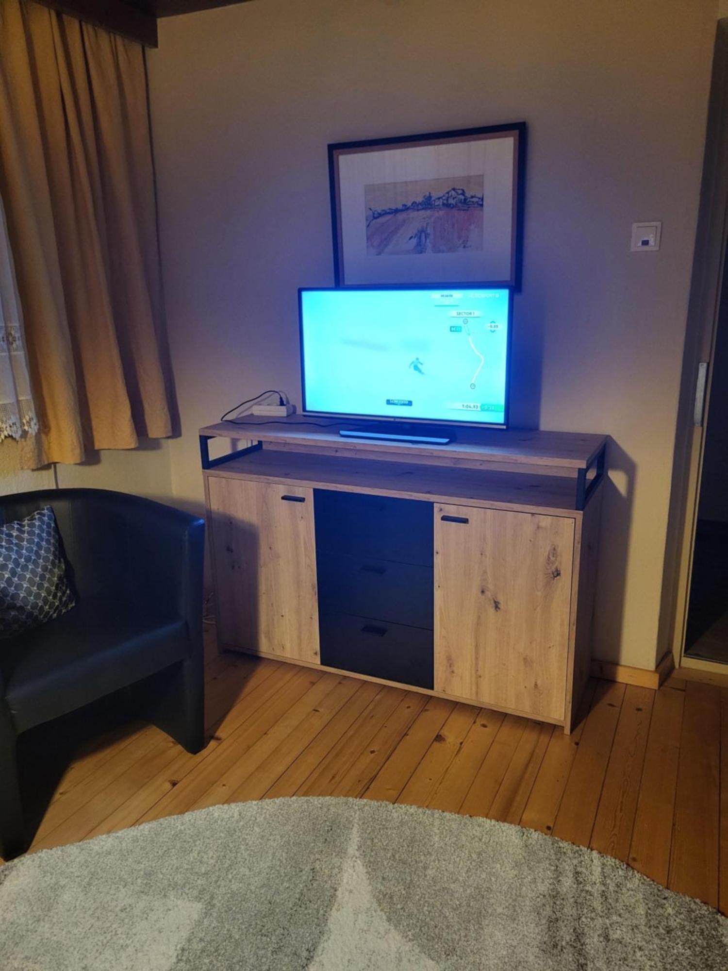Apartment Bei Anna Schlitters Buitenkant foto